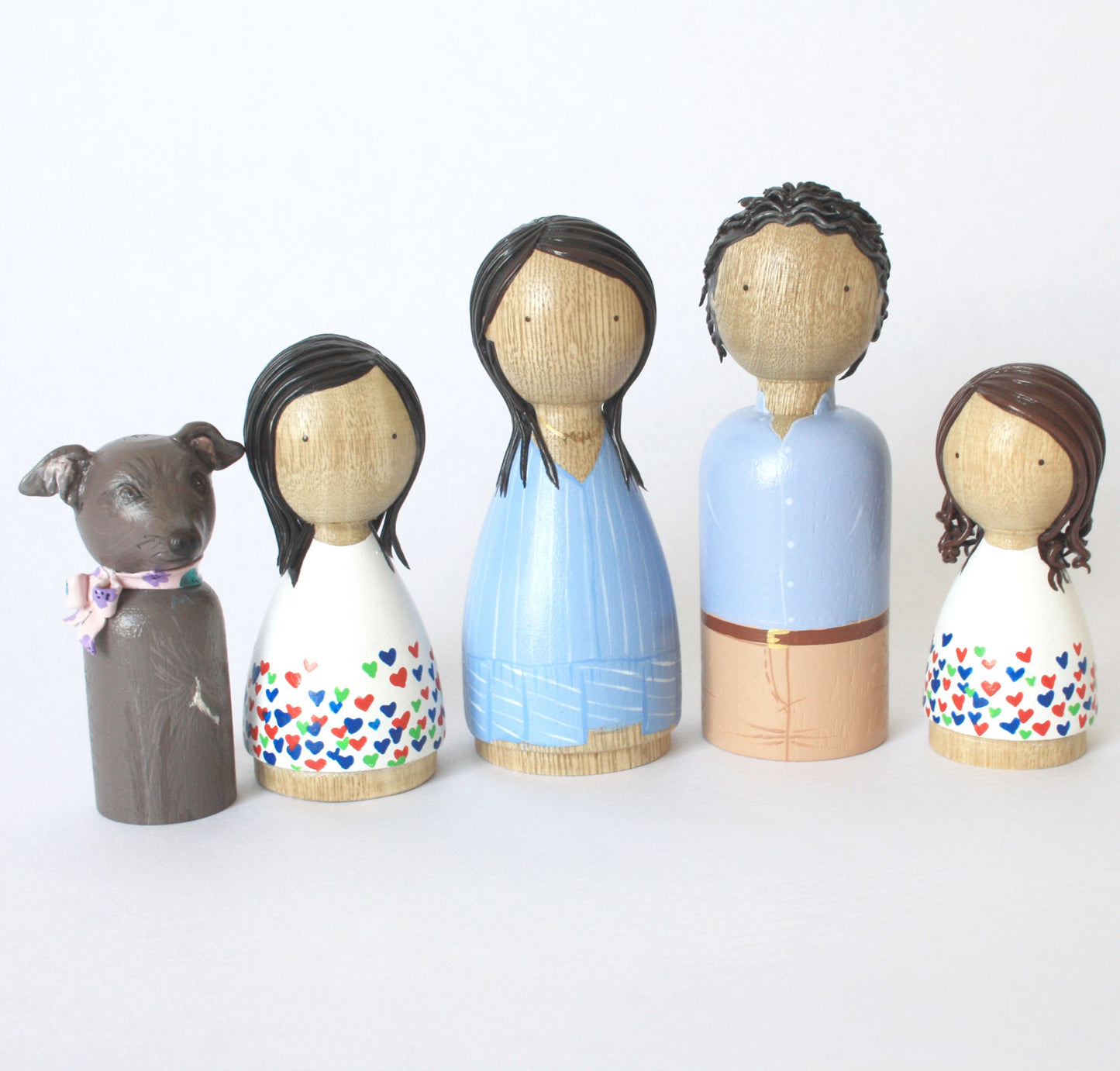 Family of 4 – Custom Wooden Dolls - 3D details