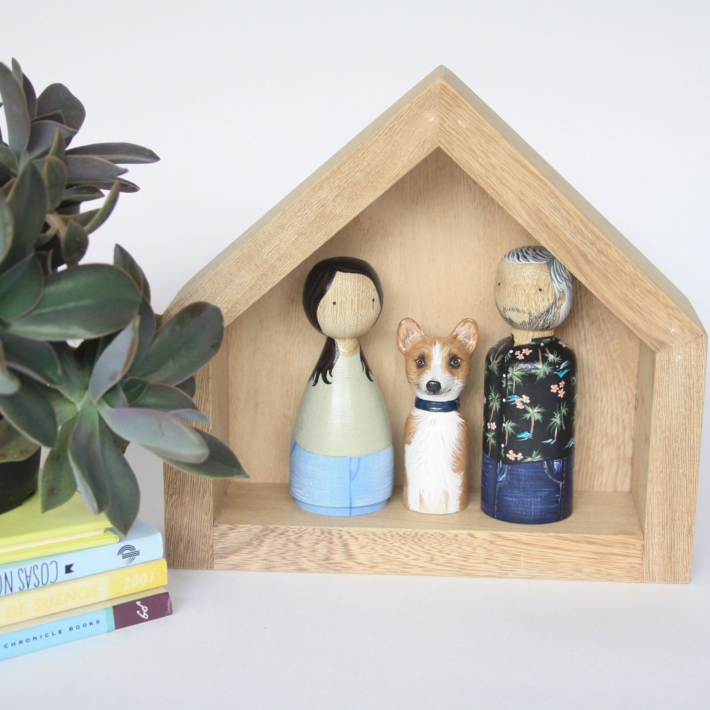 Customized doll family, personalized family wooden dolls and pets