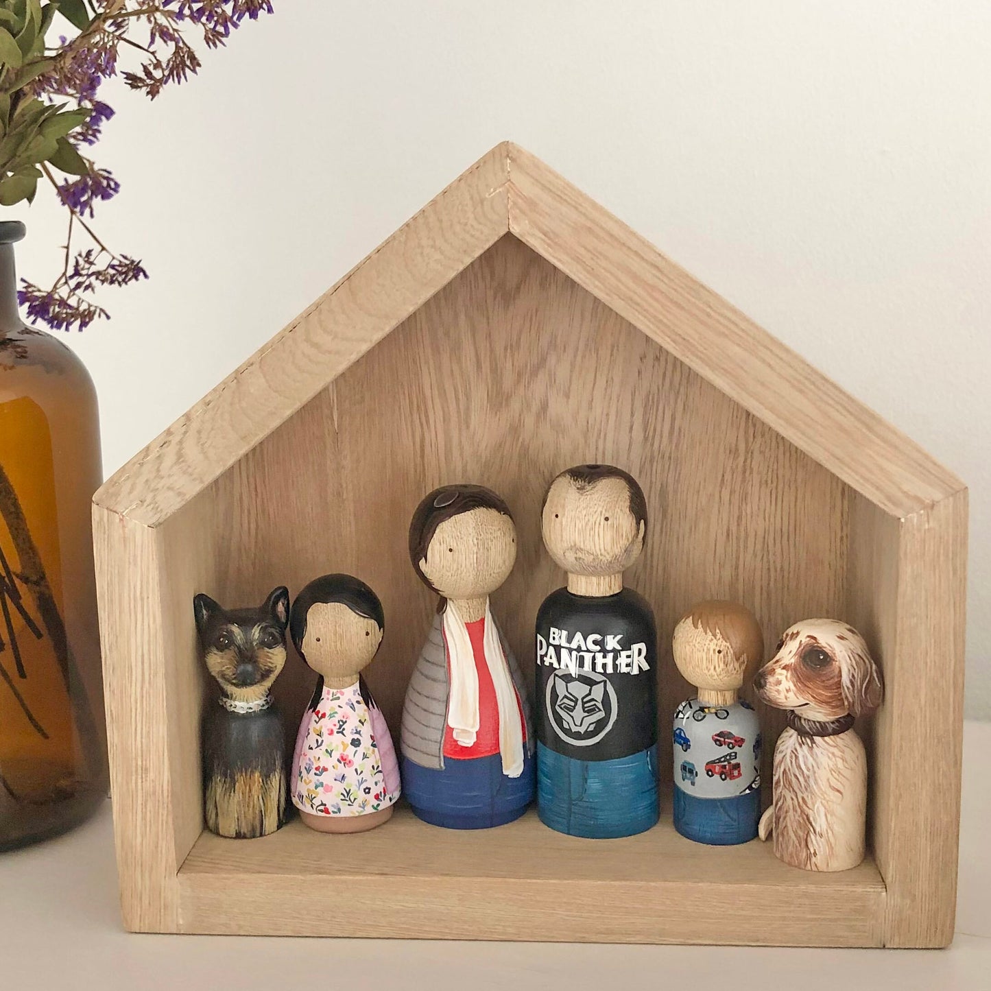 Customized doll family, personalized family wooden dolls and pets