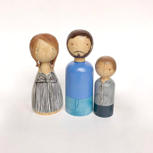 Family of 3 – Custom Wooden Dolls -  3D details
