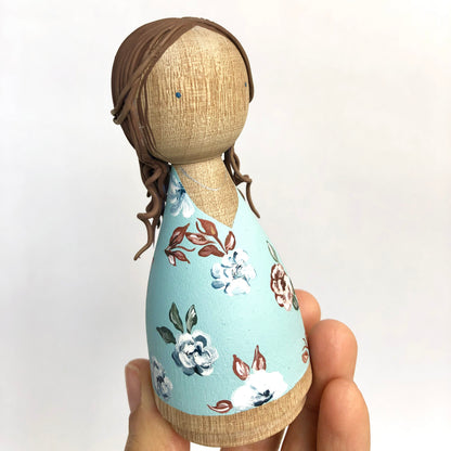 Family of 6 – Custom Wooden Dolls -  3D details