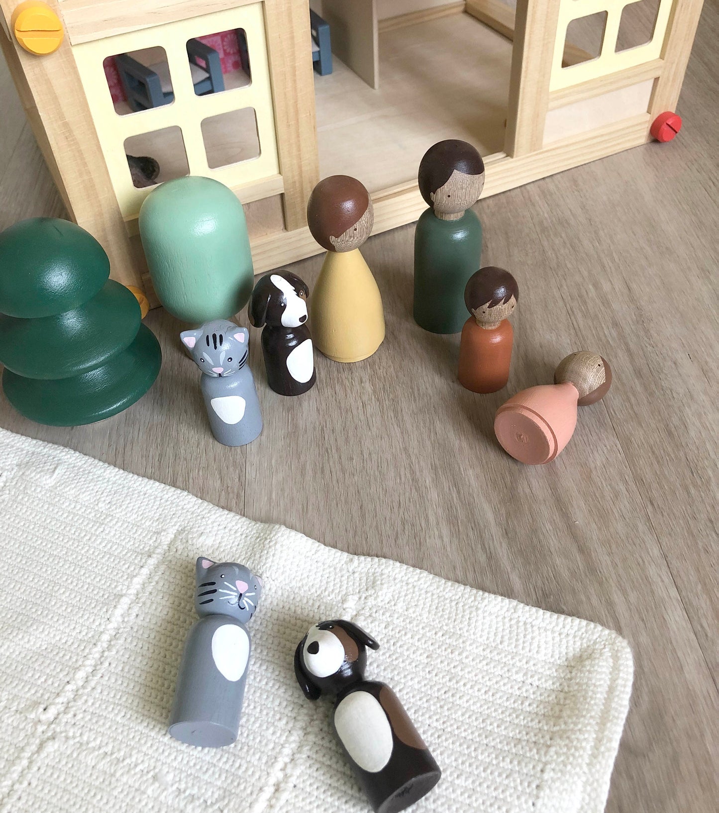 Dollhouse Family Set, nursery decor, natural kids toy