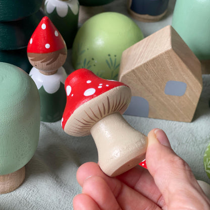 Wooden mushroom, Acorn decorations