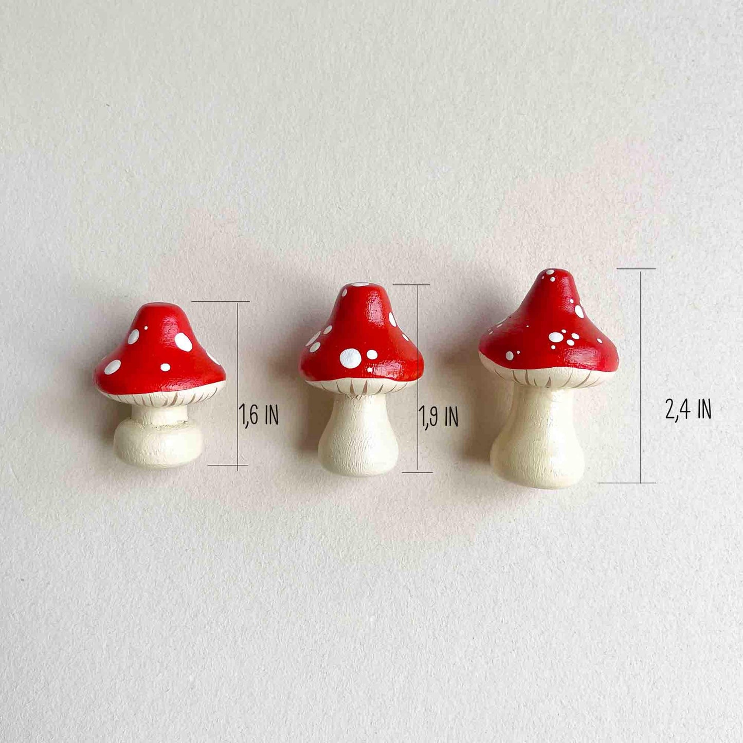 Wooden mushroom, Acorn decorations